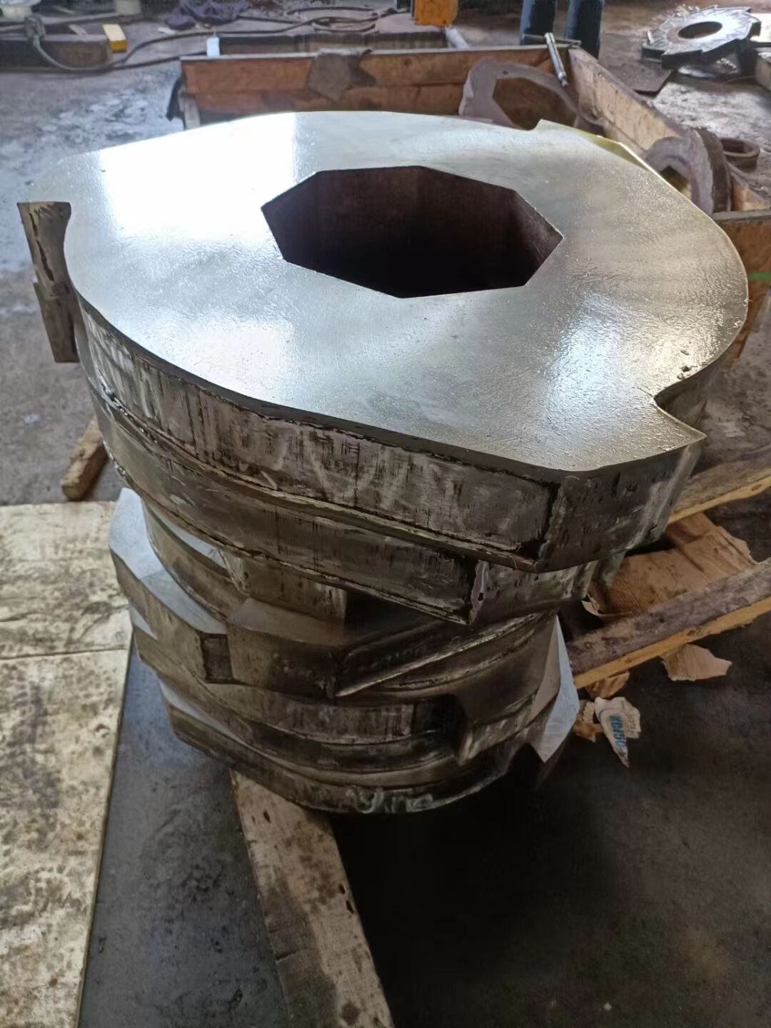 撕碎機(jī)刀片堆焊絲